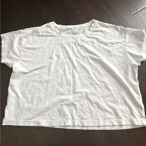 Lululemon Relaxed Tee - size 4/6 in white